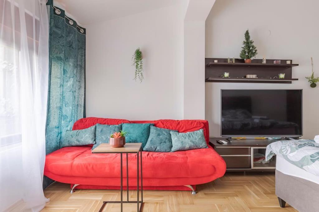 Warm House Full Of Green Ambient,Joy And Comfort 萨格勒布 外观 照片