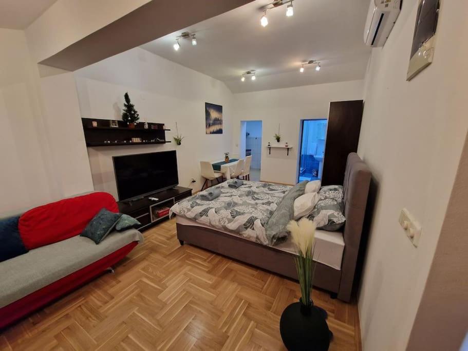 Warm House Full Of Green Ambient,Joy And Comfort 萨格勒布 外观 照片